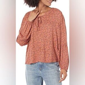 315. Lucky Brand bohemian Peach Floral Blouse size XL